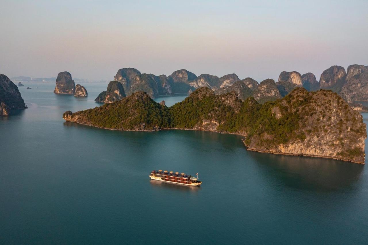 Hotel Nostalgia Halong Cruise Ha Long Zewnętrze zdjęcie