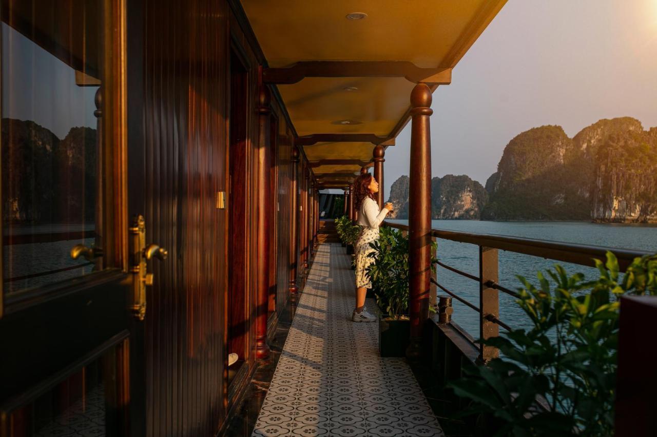 Hotel Nostalgia Halong Cruise Ha Long Zewnętrze zdjęcie