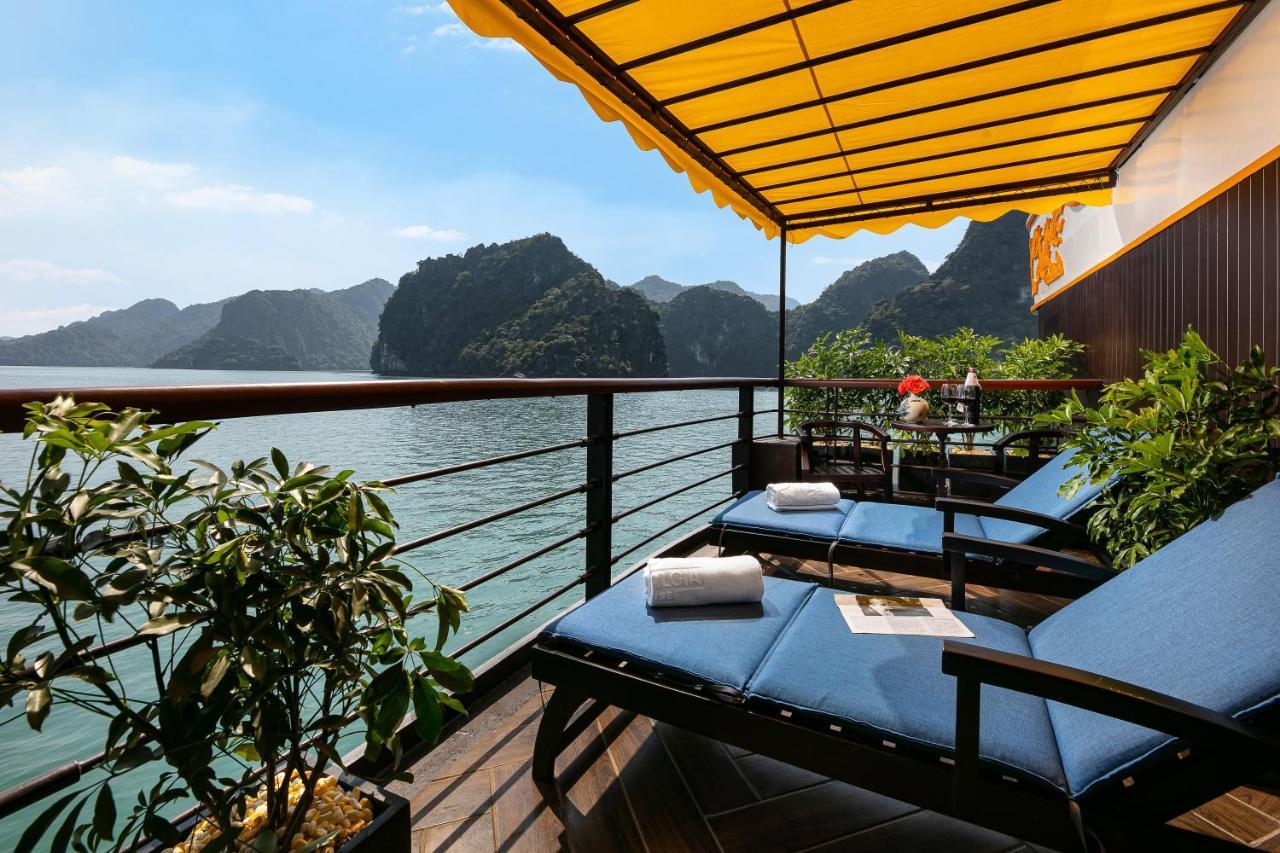 Hotel Nostalgia Halong Cruise Ha Long Zewnętrze zdjęcie