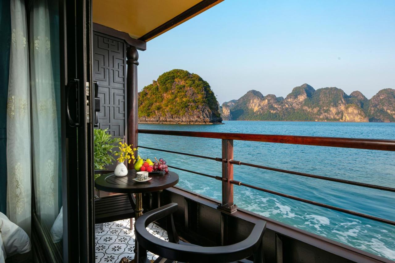 Hotel Nostalgia Halong Cruise Ha Long Zewnętrze zdjęcie