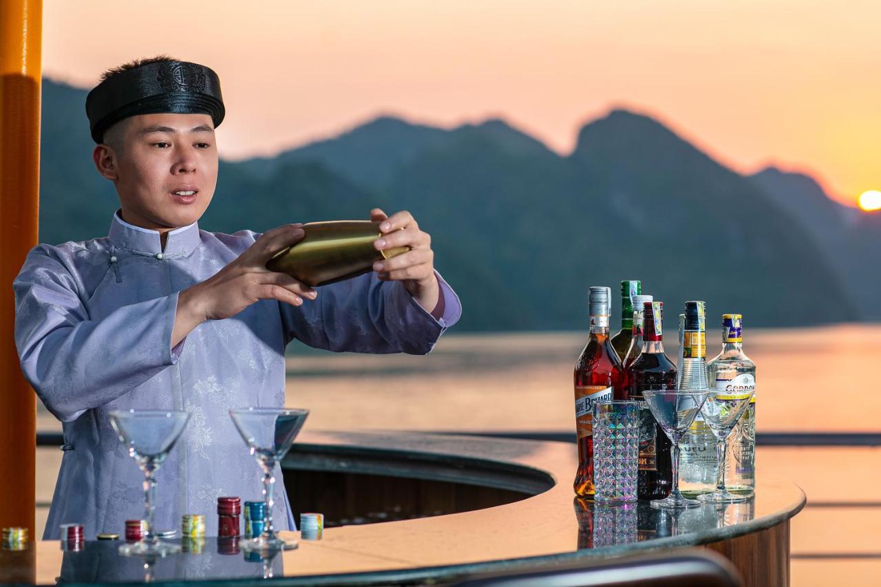 Hotel Nostalgia Halong Cruise Ha Long Zewnętrze zdjęcie